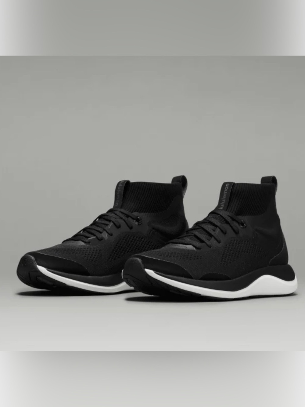 Lululemon chargefeel mid workout shoes 🍋